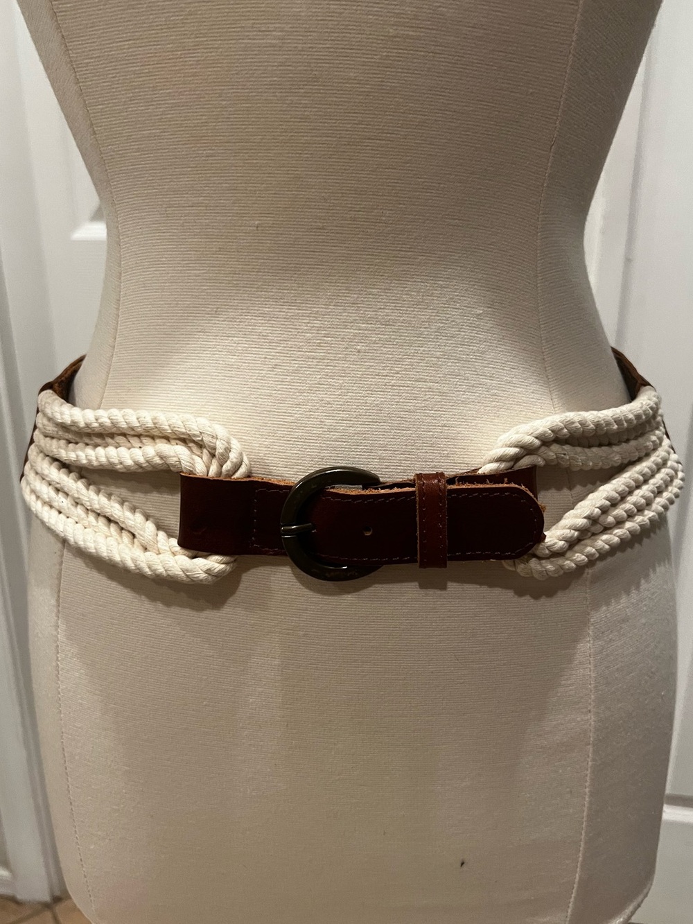 Vintage Rope Detail Stretch Back Belt